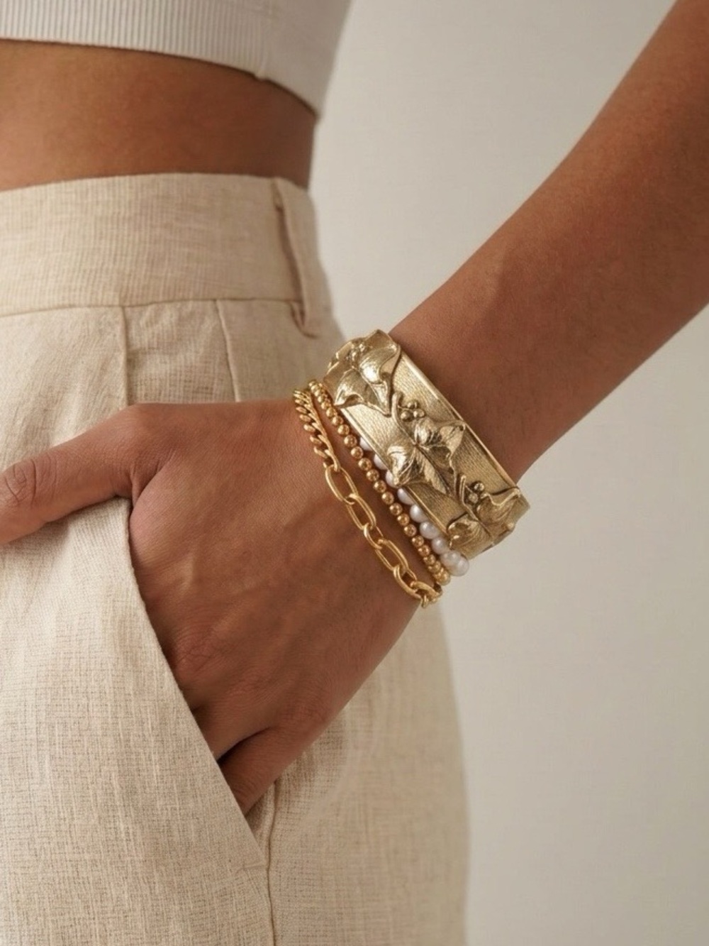 Vintage Whiting & Davis Hinged Clamper Bangle Bracelet
